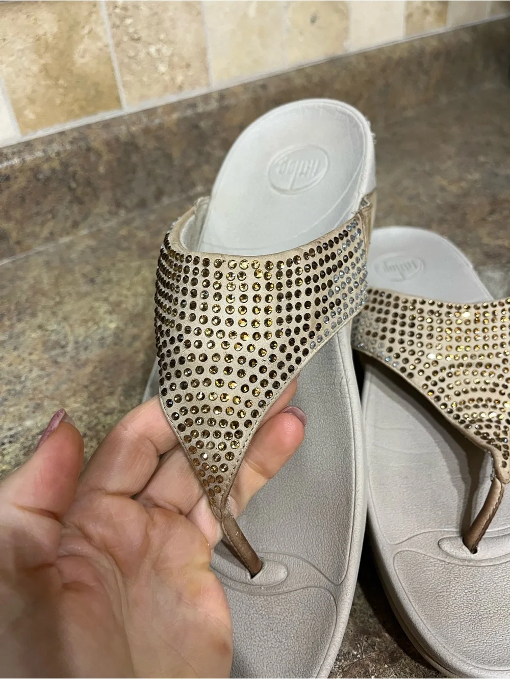 FitFlop Flare Rhinestone Thong Sandals Women 11 Beige Crystal 302-094 Walking